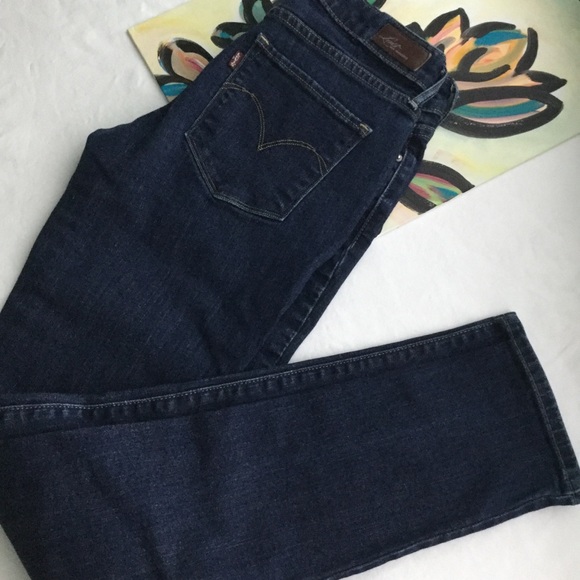 Levi’s Skinny Jeans - Picture 1 of 3
